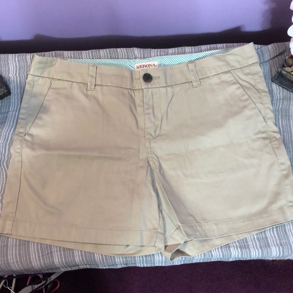 Women’s khaki shorts
